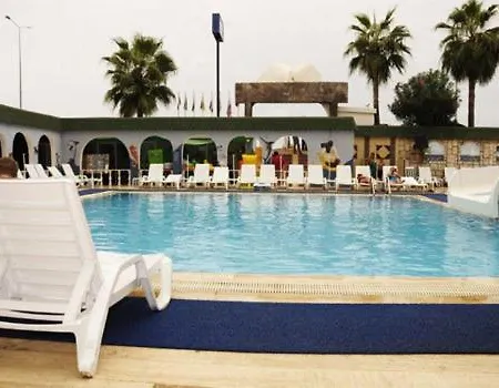 Astor Beach 3*